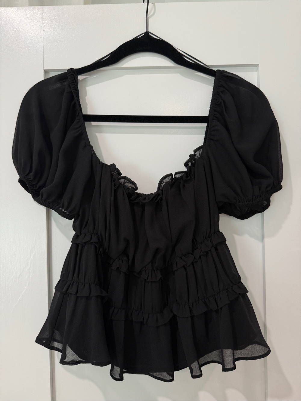 ASTR Black Puff-Sleeve Ruffle Peasant Blouse